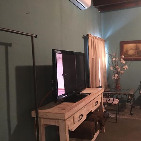 Hostal Dona Carlota Hotel Cuatrociénegas de Carranza Dış mekan fotoğraf