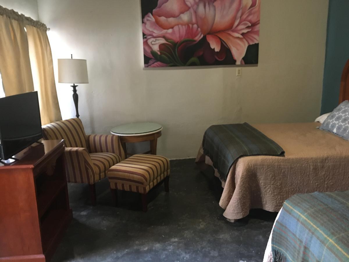 Hostal Dona Carlota Hotel Cuatrociénegas de Carranza Dış mekan fotoğraf